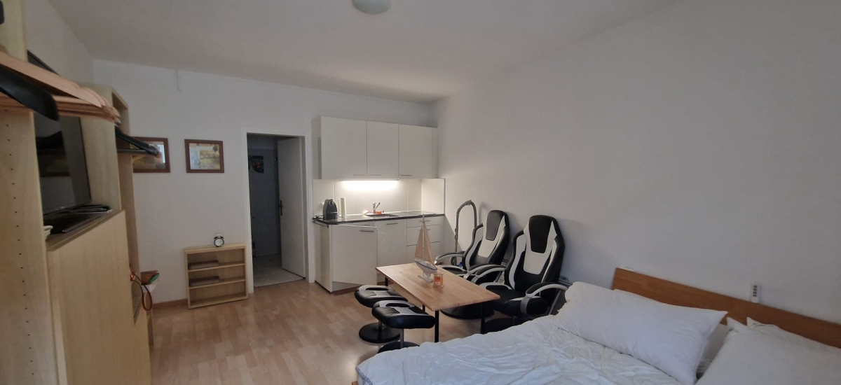 MONOLOCALE AMMOBILIATO - DISPONIBILE DA SUBITO